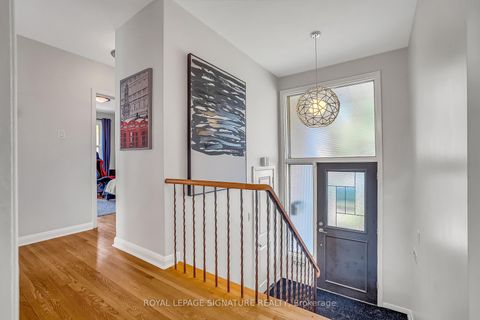 Photo 3 at 19 Caronport Crescent, Donalda, Toronto