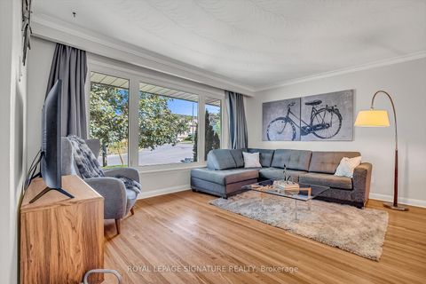 Photo 4 at 19 Caronport Crescent, Donalda, Toronto