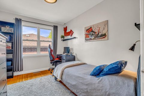 Photo 20 at 19 Caronport Crescent, Donalda, Toronto