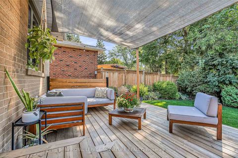 Photo 35 at 19 Caronport Crescent, Donalda, Toronto