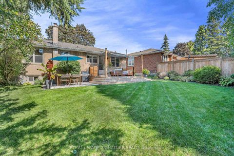 Photo 38 at 19 Caronport Crescent, Donalda, Toronto