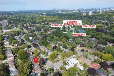 Photo 42 at 19 Caronport Crescent, Donalda, Toronto