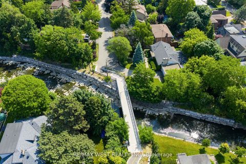 Photo 46 at 10 Vanellan Court, Queensway, Toronto