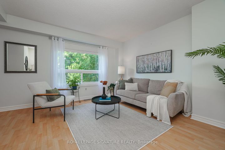 Photo 4 at 56 Muirlands Drive, Milliken, Toronto