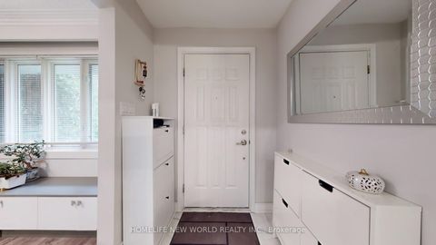 Photo 2 at 11 Elynhill Drive, Willowdale West, Toronto
