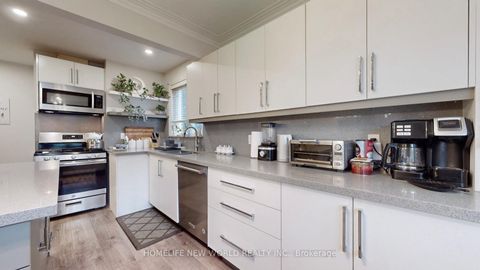 Photo 11 at 11 Elynhill Drive, Willowdale West, Toronto