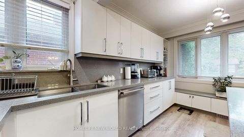 Photo 12 at 11 Elynhill Drive, Willowdale West, Toronto