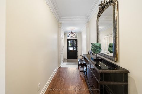Photo 2 at 18 Lowther Avenue, Annex, Toronto