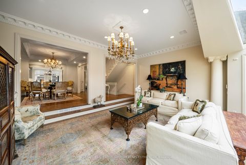 Photo 13 at 18 Lowther Avenue, Annex, Toronto
