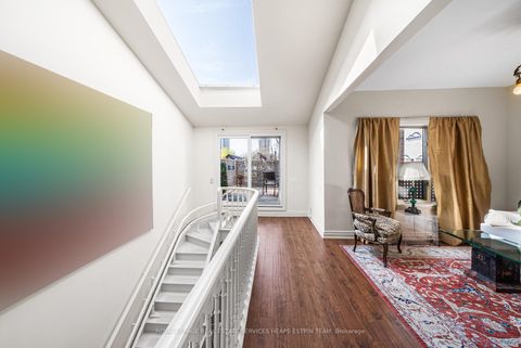 Photo 28 at 18 Lowther Avenue, Annex, Toronto