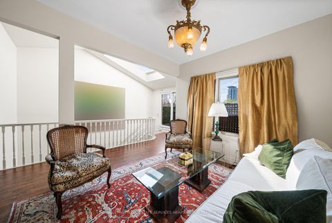 Photo 30 at 18 Lowther Avenue, Annex, Toronto