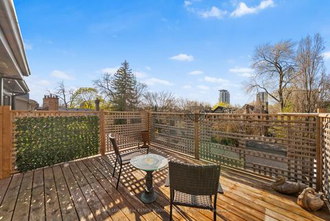 Photo 32 at 18 Lowther Avenue, Annex, Toronto