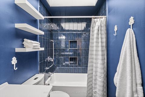 Photo 35 at 18 Lowther Avenue, Annex, Toronto