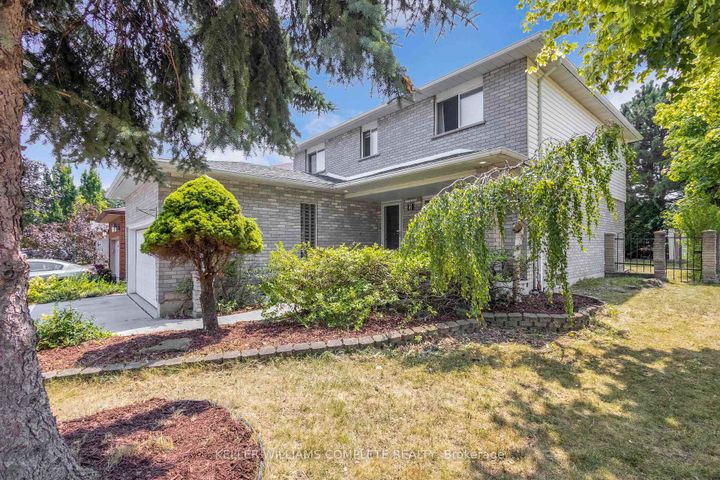 Photo 2 at 2 ROBESPIERRE Court, Crerar, Hamilton