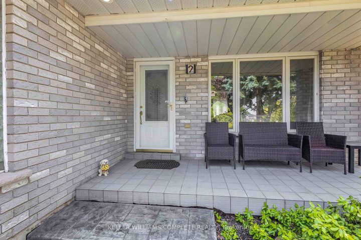 Photo 3 at 2 ROBESPIERRE Court, Crerar, Hamilton