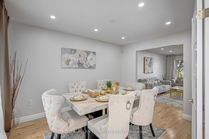 Photo 12 at 2 ROBESPIERRE Court, Crerar, Hamilton