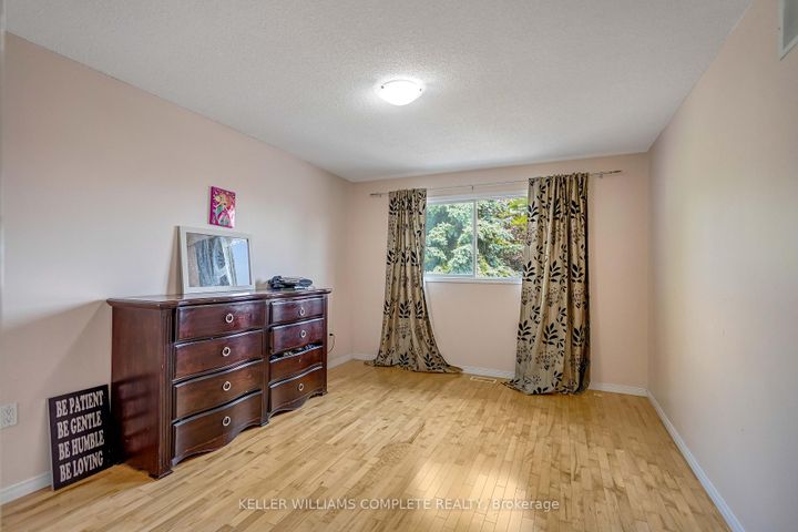 Photo 28 at 2 ROBESPIERRE Court, Crerar, Hamilton