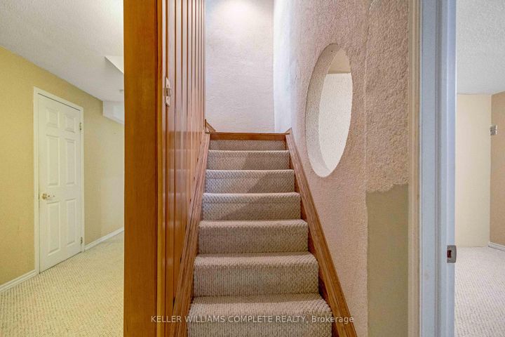 Photo 30 at 2 ROBESPIERRE Court, Crerar, Hamilton