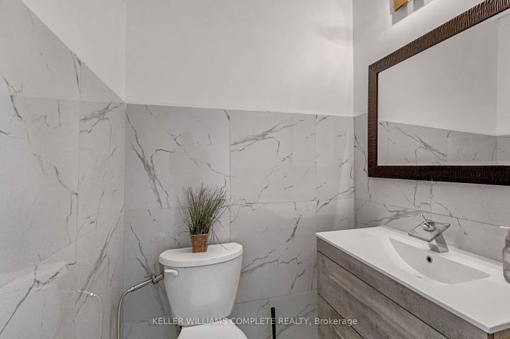 Photo 39 at 2 ROBESPIERRE Court, Crerar, Hamilton