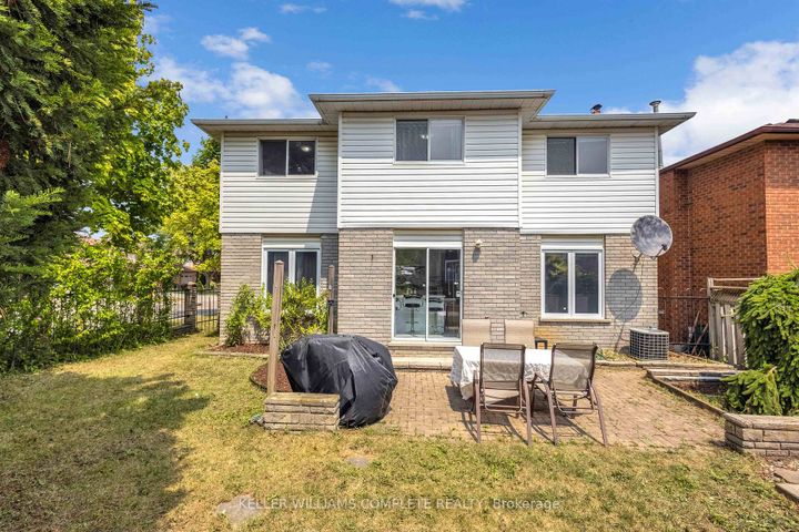 Photo 41 at 2 ROBESPIERRE Court, Crerar, Hamilton