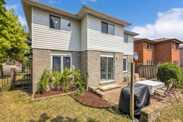 Photo 42 at 2 ROBESPIERRE Court, Crerar, Hamilton