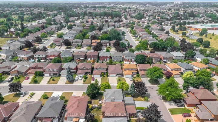 Photo 46 at 2 ROBESPIERRE Court, Crerar, Hamilton
