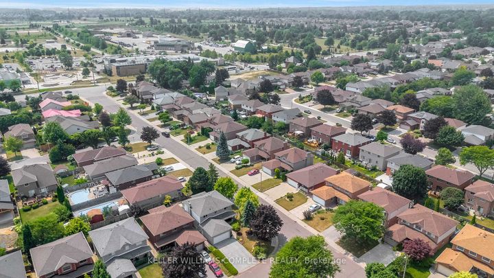 Photo 47 at 2 ROBESPIERRE Court, Crerar, Hamilton