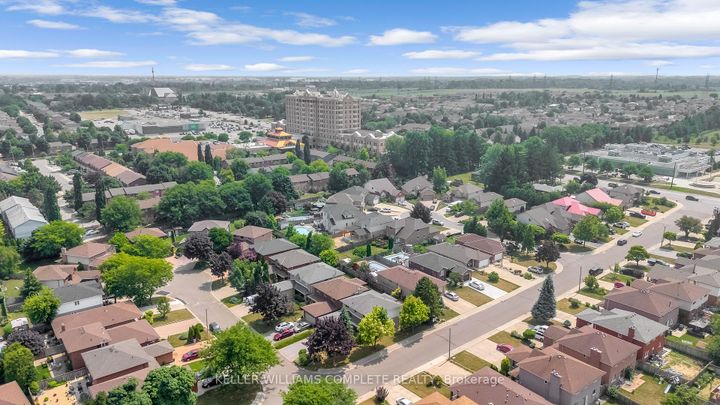 Photo 49 at 2 ROBESPIERRE Court, Crerar, Hamilton