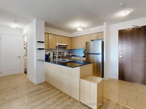 Photo 12 at 1012 - 7 North Park Road, Beverley Glen, Vaughan Photo 12 at 1012 - 7 North Park Road, Beverley Glen, Vaughan