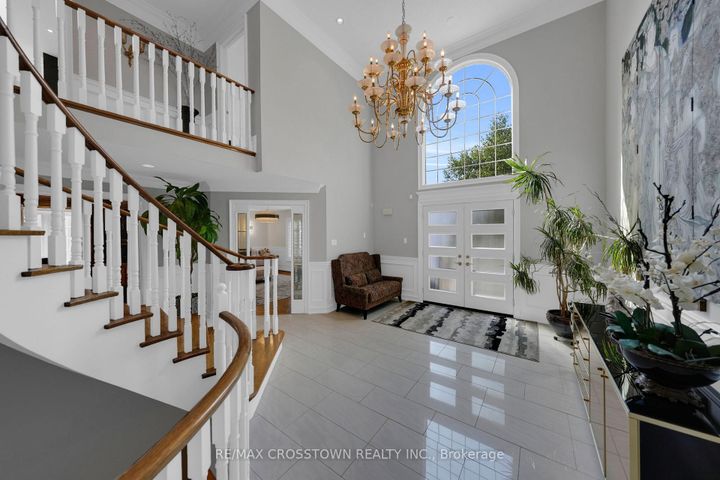 Photo 3 at 72 Glenayr Road, Bayview Hill, Richmond Hill