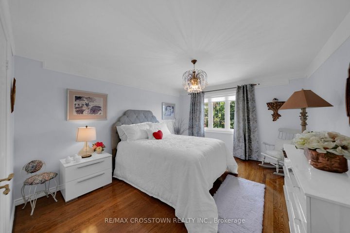 Photo 18 at 72 Glenayr Road, Bayview Hill, Richmond Hill