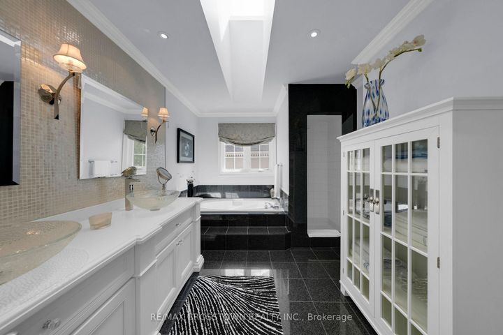 Photo 20 at 72 Glenayr Road, Bayview Hill, Richmond Hill