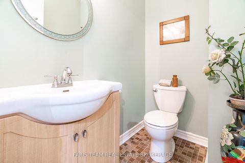 Photo 13 at 173 Toronto Street, Queen's Park, Barrie