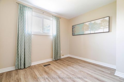 Photo 17 at 173 Toronto Street, Queen's Park, Barrie Photo 17 at 173 Toronto Street, Queen's Park, Barrie