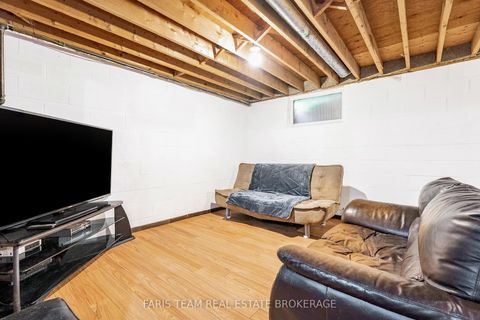 Photo 20 at 173 Toronto Street, Queen's Park, Barrie