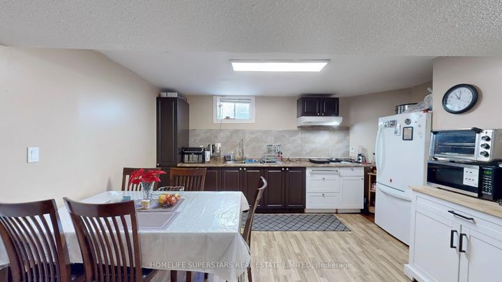 Photo 37 at 57 Quailvalley Drive, Wellington, Brampton