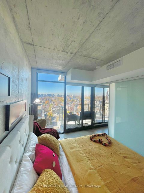 Photo 16 at 1205 - 111 Bathurst Street, Waterfront Communities C1, Toronto