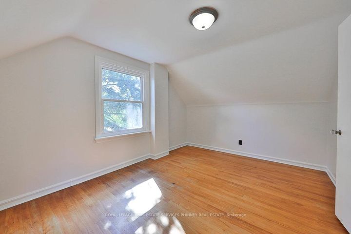 Photo 10 at 15 East 41st Street, Sunninghill, Hamilton