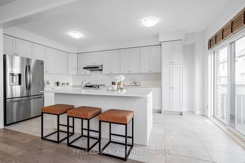 Photo 12 at 38 Hewison Avenue, Rural Richmond Hill, Richmond Hill