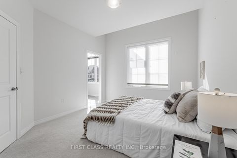 Photo 22 at 38 Hewison Avenue, Rural Richmond Hill, Richmond Hill