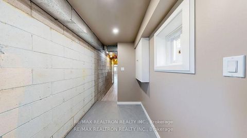 Photo 42 at 14 Little Boulevard, Belgravia, Toronto