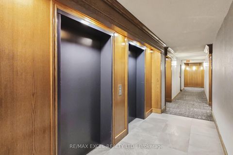 Photo 4 at 906 - 23 Lorraine Drive, Willowdale West, Toronto