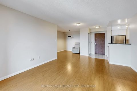 Photo 10 at 906 - 23 Lorraine Drive, Willowdale West, Toronto