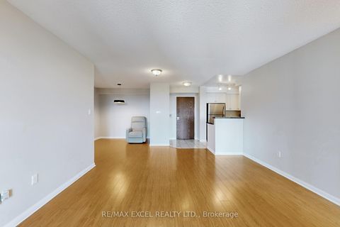 Photo 11 at 906 - 23 Lorraine Drive, Willowdale West, Toronto