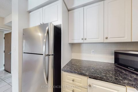 Photo 20 at 906 - 23 Lorraine Drive, Willowdale West, Toronto