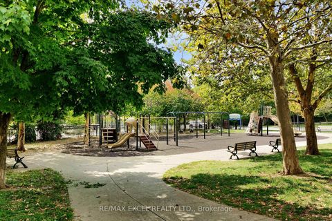 Photo 42 at 906 - 23 Lorraine Drive, Willowdale West, Toronto