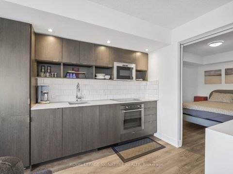 Photo 15 at 1912 - 89 McGill Street, Yonge Corridor, Toronto