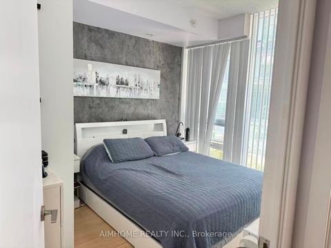 Photo 8 at 809E - 36 Lisgar Street, Little Portugal, Toronto
