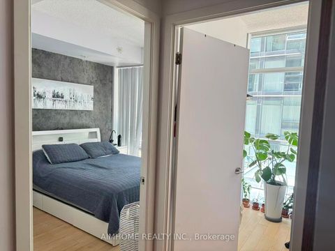 Photo 9 at 809E - 36 Lisgar Street, Little Portugal, Toronto
