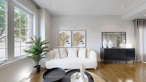 Photo 1 at 255 SELWYN Road, Jefferson, Richmond Hill